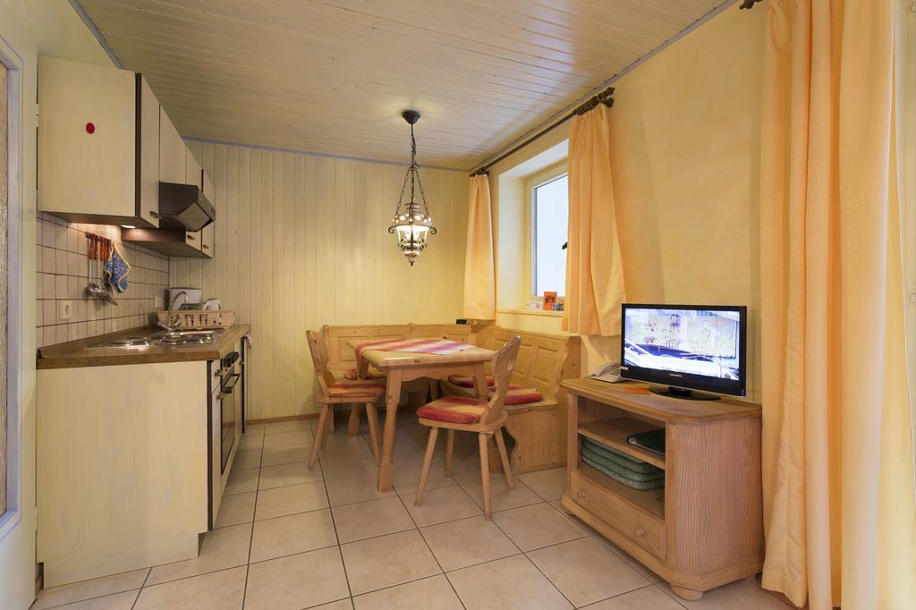 Hotel Pfeiffermuehle Wertach Buitenkant foto